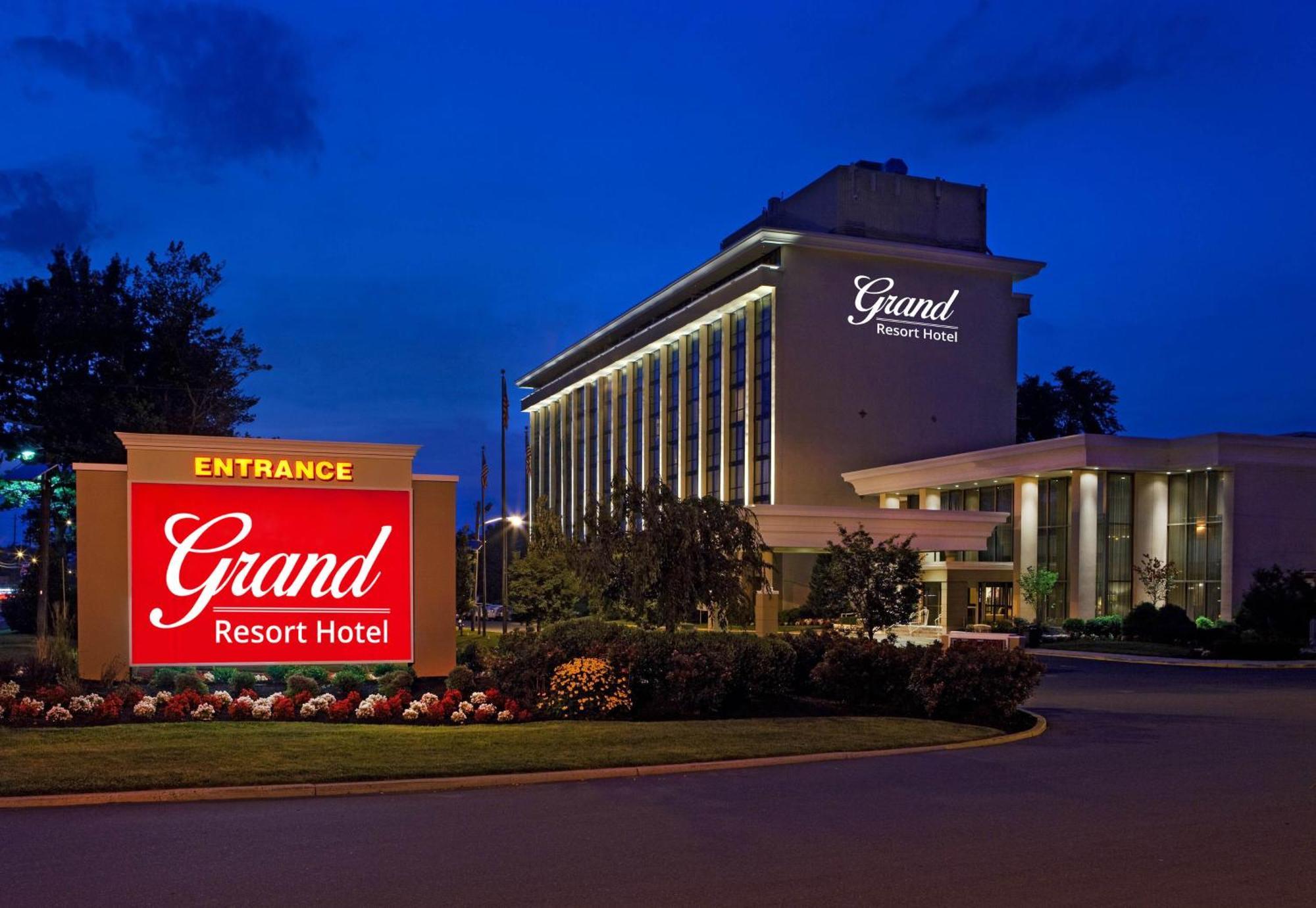 Grand Resort Hotel - Mt Laurel - Philadelphia Mount Laurel Exterior photo